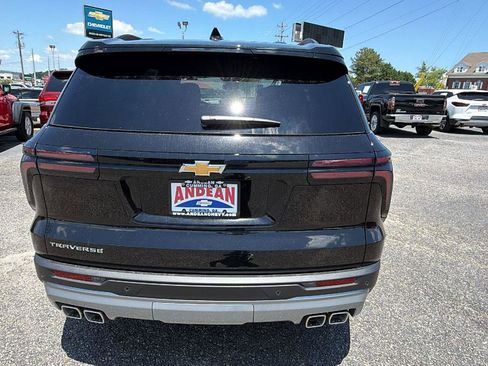 New 2026 Chevrolet Traverse LT FWD image 6