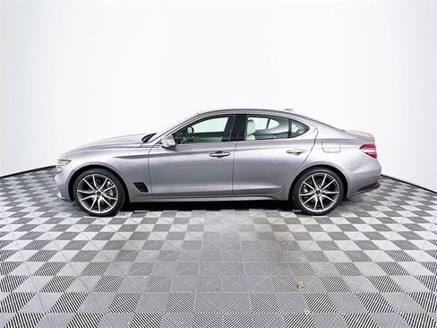 Used 2024 Genesis G70 2.5T image 2