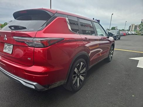 Used 2025 Mitsubishi Outlander SE AWD/4WD image 4
