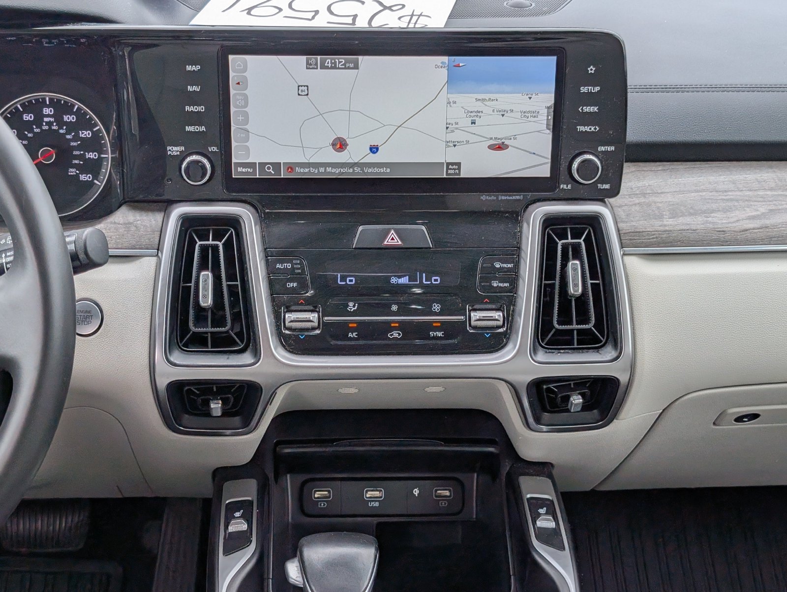 Used 2023 Kia Sorento EX w/ Panoramic Sunroof Package FWD image 17