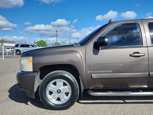 Used 2008 Chevrolet Silverado 1500 LTZ w/ Suspension Package, Off-Road image 10