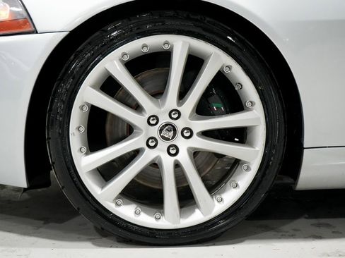 Used 2009 Jaguar XKR R image 28