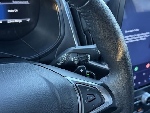 Certified 2022 Ford Edge Titanium w/ Class II Trailer Tow Package image 28