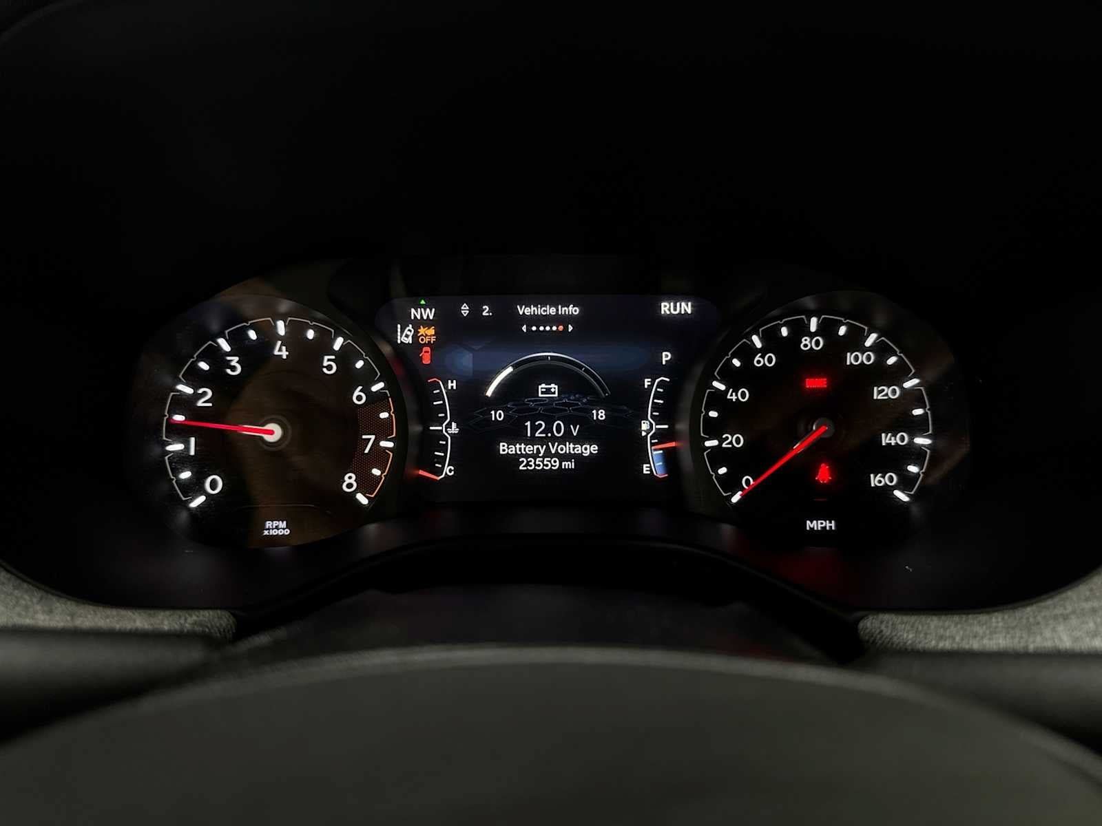 Used 2025 Jeep Compass Latitude AWD/4WD image 10