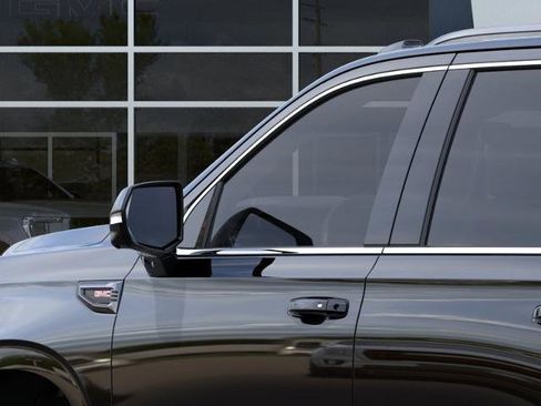 New 2026 GMC Yukon AT4 Ultimate AWD/4WD image 12