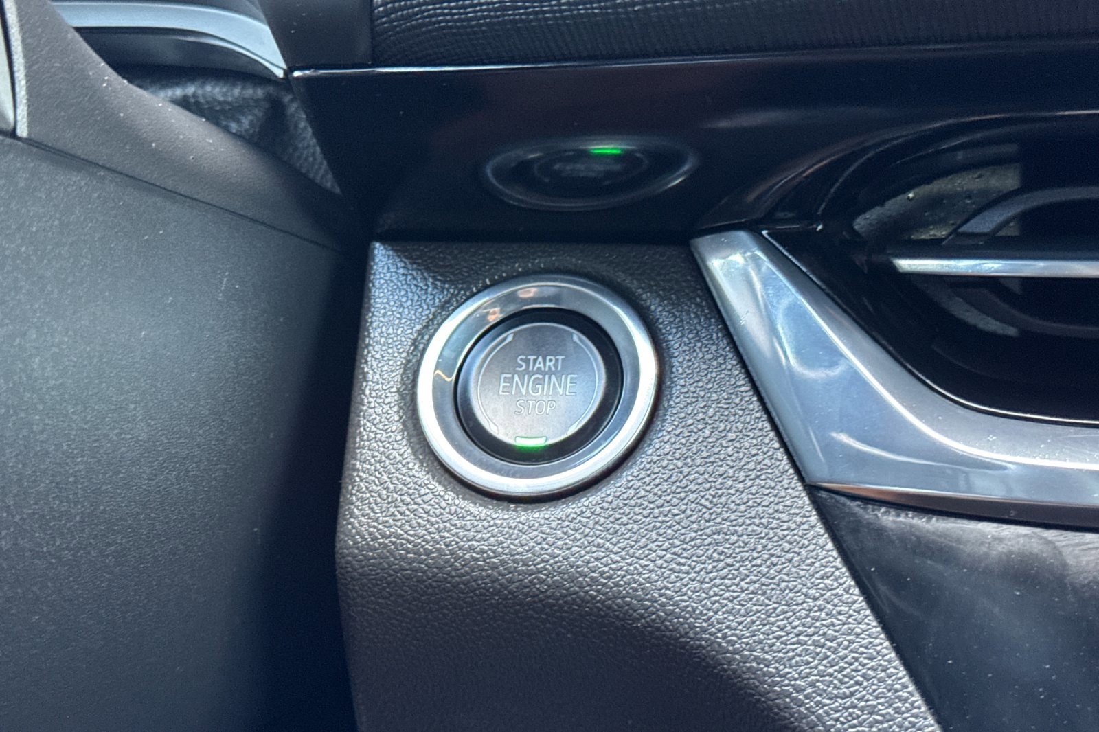 Used 2025 Buick Envista Sport Touring FWD image 23