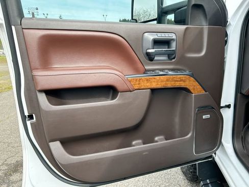 Used 2017 Chevrolet Silverado 2500 High Country w/ Duramax Plus Package image 20