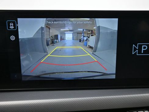 Used 2025 Hyundai Sonata SEL FWD image 11