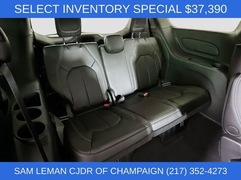 New 2026 Chrysler Voyager LX FWD image 26