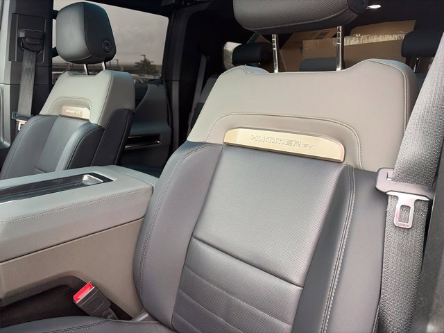Used 2024 GMC Hummer EV 3X AWD/4WD image 13
