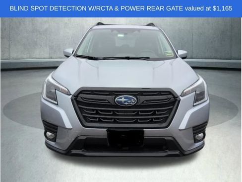 Used 2023 Subaru Forester Premium image 3