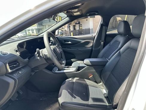 Used 2025 Buick Envista Preferred FWD image 10