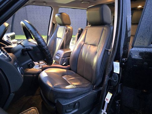 Used 2010 Land Rover LR4 HSE LUX AWD/4WD image 18