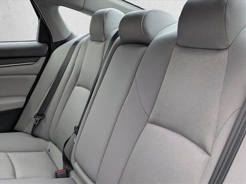 Used 2018 Honda Accord LX image 20