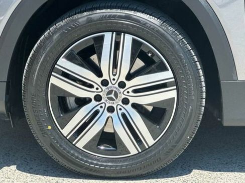 Used 2023 Mercedes-Benz EQB 300 4MATIC image 37