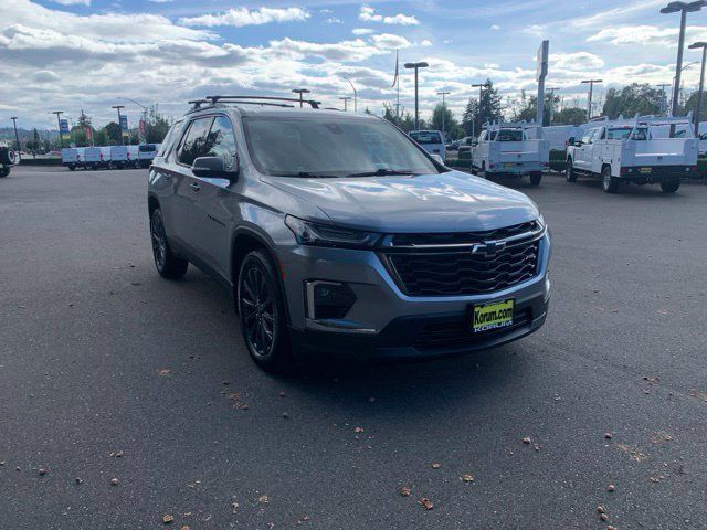 Used 2023 Chevrolet Traverse RS w/ LPO, Floor Liner Package AWD/4WD image 9