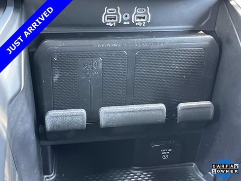 Used 2025 RAM 1500 Big Horn AWD/4WD image 34