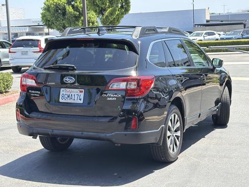 Used 2017 Subaru Outback 3.6R Limited AWD/4WD image 5