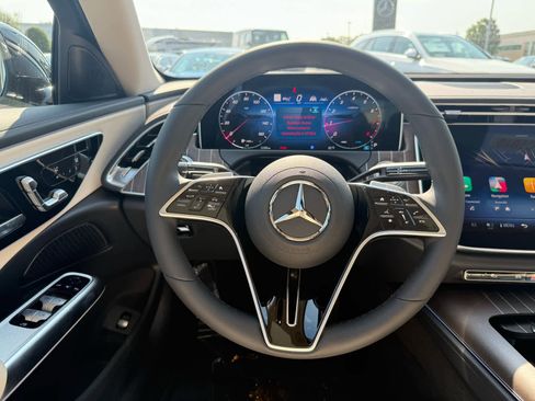 Used 2026 Mercedes-Benz E 350 4MATIC Sedan image 14