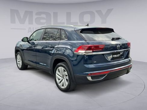 Used 2023 Volkswagen Atlas Cross Sport SE w/ Panoramic Sunroof Package image 3