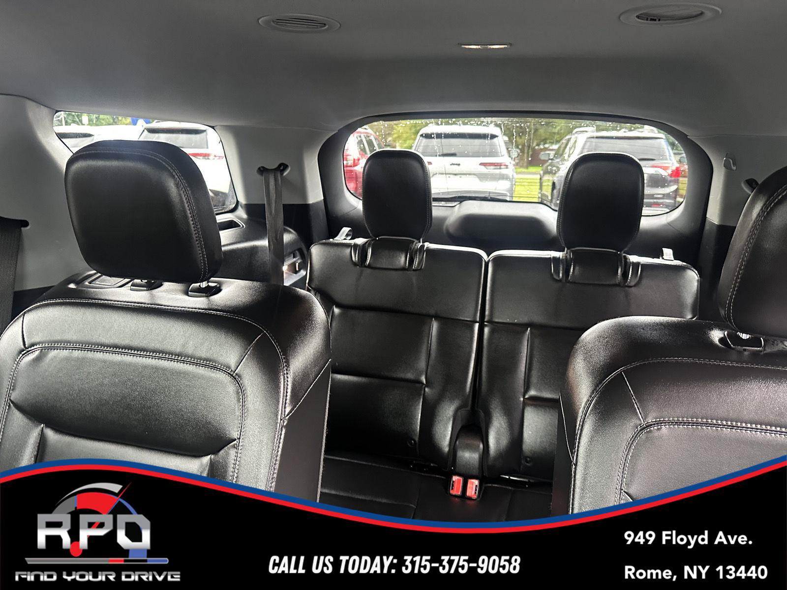 Used 2022 Ford Explorer XLT w/ Equipment Group 202A AWD/4WD image 25