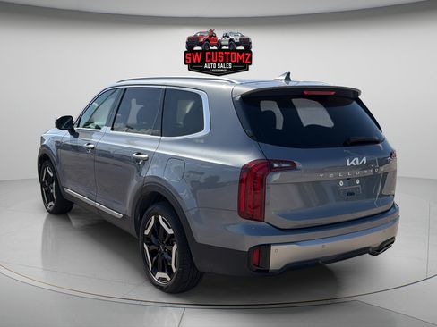 Used 2025 Kia Telluride S AWD/4WD image 5