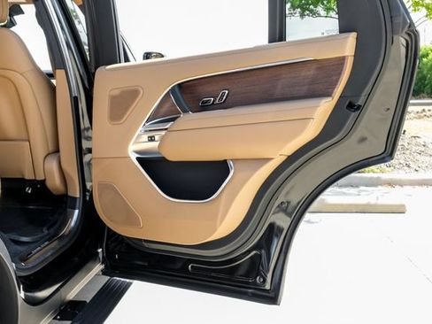 New 2027 Land Rover Range Rover Long Wheelbase SE AWD/4WD image 52