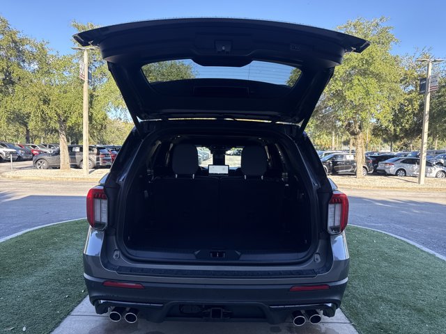 Certified 2025 Ford Explorer ST AWD/4WD image 5