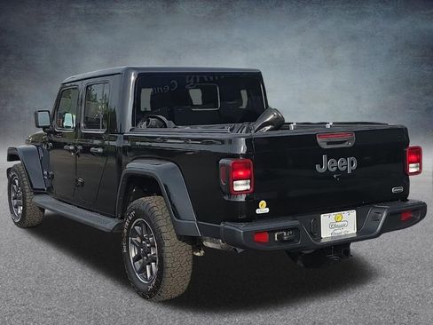 Used 2020 Jeep Gladiator Overland AWD/4WD image 4