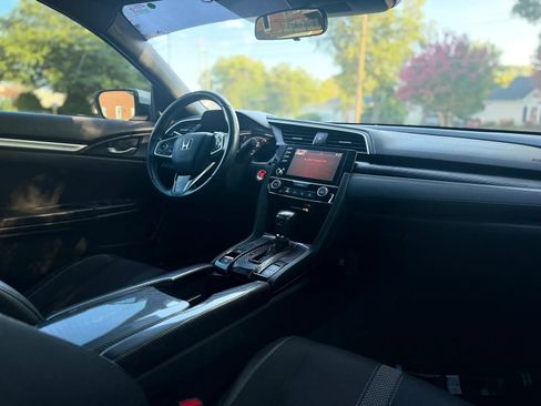 Used 2020 Honda Civic Sport image 12