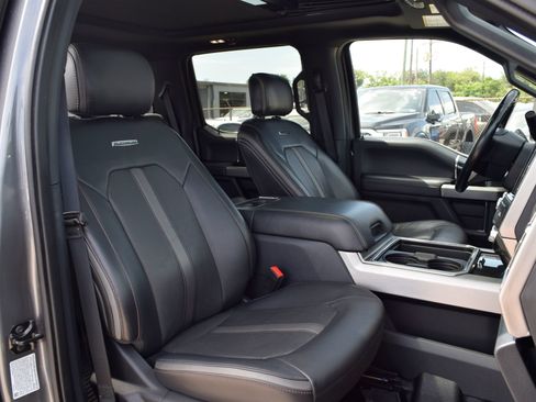 Used 2022 Ford F450 Platinum w/ FX4 Off-Road Package AWD/4WD image 22