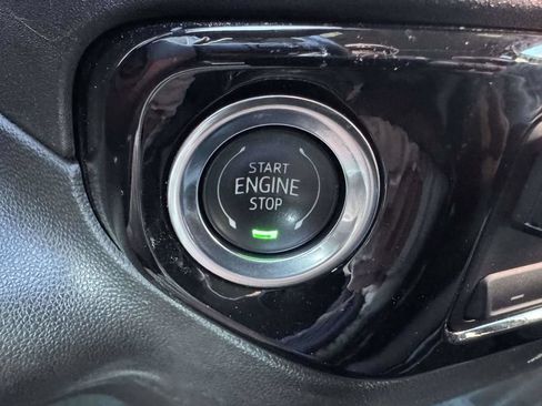 Used 2025 Chevrolet Silverado 1500 LT AWD/4WD image 36