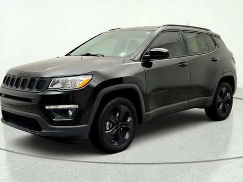 Used 2021 Jeep Compass Latitude AWD/4WD image 1