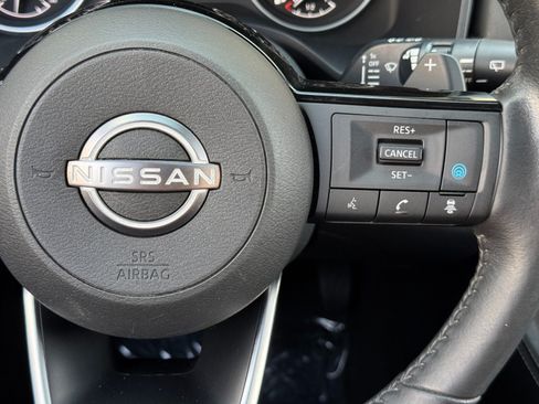 Used 2022 Nissan Rogue SL FWD image 22