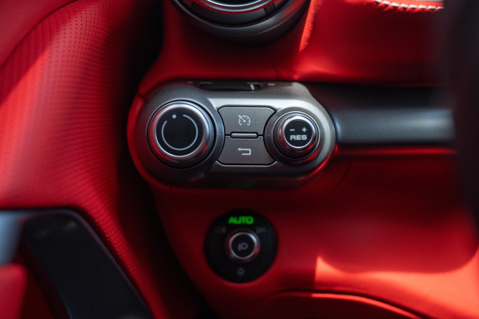 Certified 2022 Ferrari 812 GTS RWD image 31