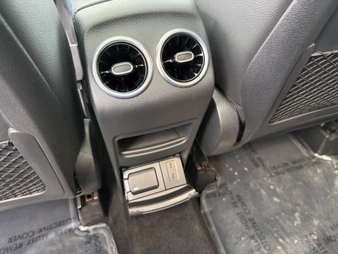 Certified 2022 Mercedes-Benz GLB 250 GLB 250 image 27