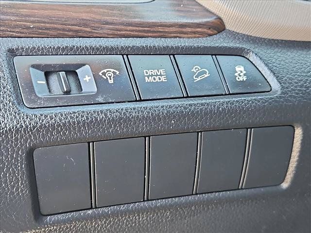 Used 2018 Hyundai Santa Fe Sport FWD image 15
