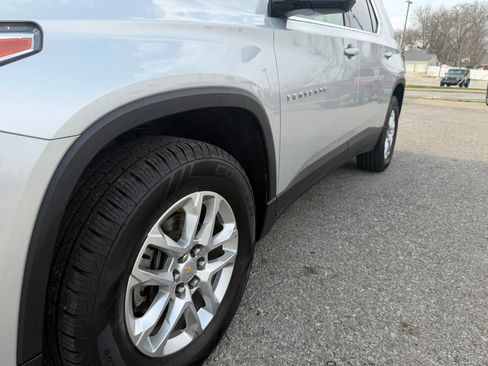 Used 2018 Chevrolet Traverse LS image 9