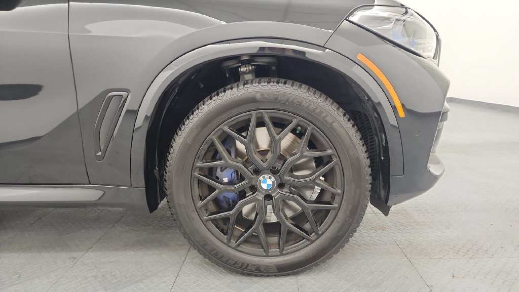 Used 2022 BMW X5 M50i w/ Executive Package AWD/4WD image 24