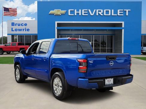 Used 2024 Nissan Frontier SV w/ SV Convenience Package RWD image 4
