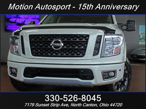 Used 2019 Nissan Titan SV image 57