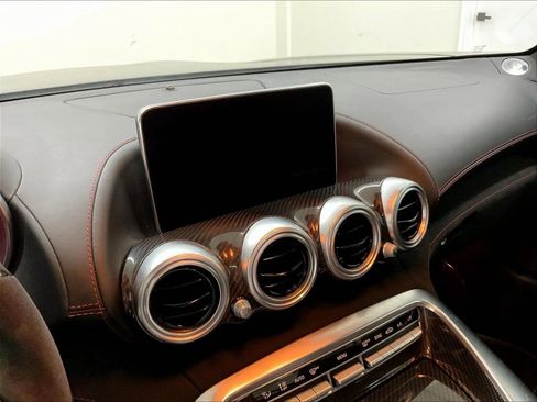 Used 2018 Mercedes-Benz AMG GT S w/ Exclusive Interior Package image 20