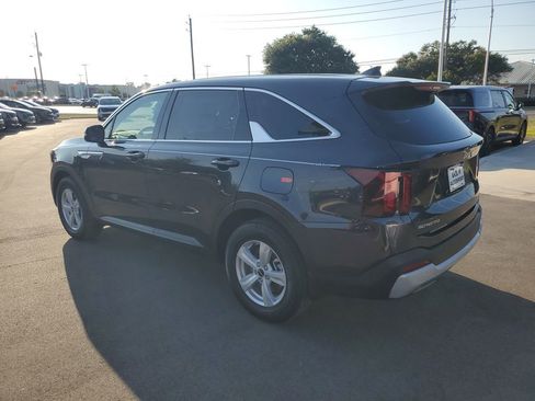 New 2026 Kia Sorento LX image 3