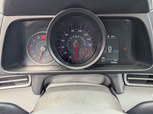 Used 2023 Hyundai Elantra SEL image 31