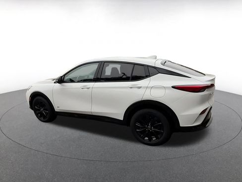 Used 2025 Buick Envista Sport Touring image 11