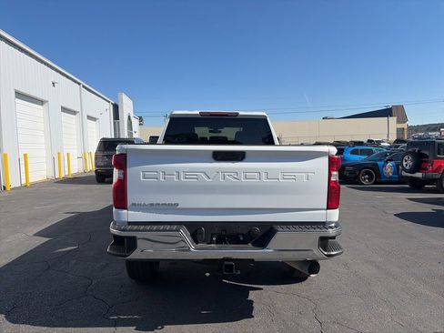 Used 2023 Chevrolet Silverado 2500 LT w/ Convenience Package image 6