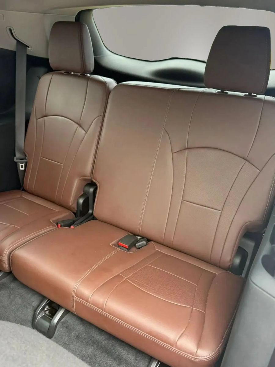 Used 2021 Buick Enclave Avenir w/ Avenir Technology Package AWD/4WD image 12