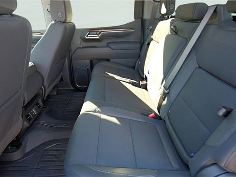 New 2025 GMC Sierra 1500 Elevation image 22