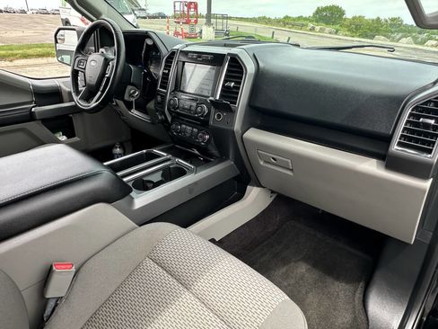 Used 2016 Ford F150 XLT w/ Equipment Group 302A Luxury AWD/4WD image 7