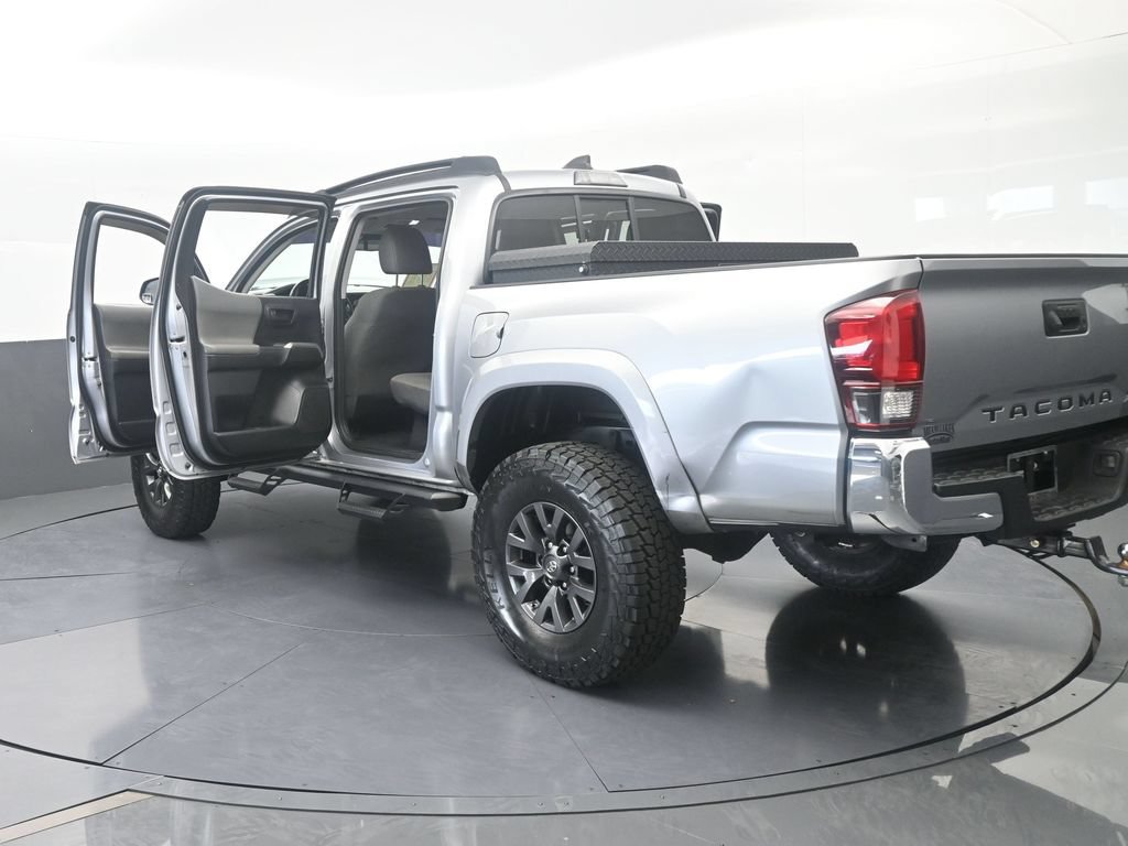 Used 2021 Toyota Tacoma SR5 w/ SR5 Appearance Package (SM) RWD image 75